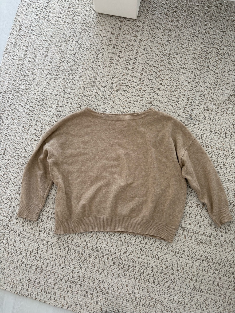 Women's Relaxed Knit Sweater in Tan